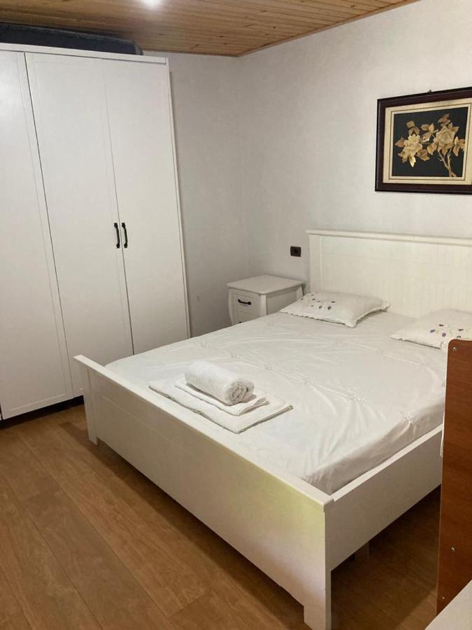 Bujtina Arturi Hotel Valbone Exterior photo