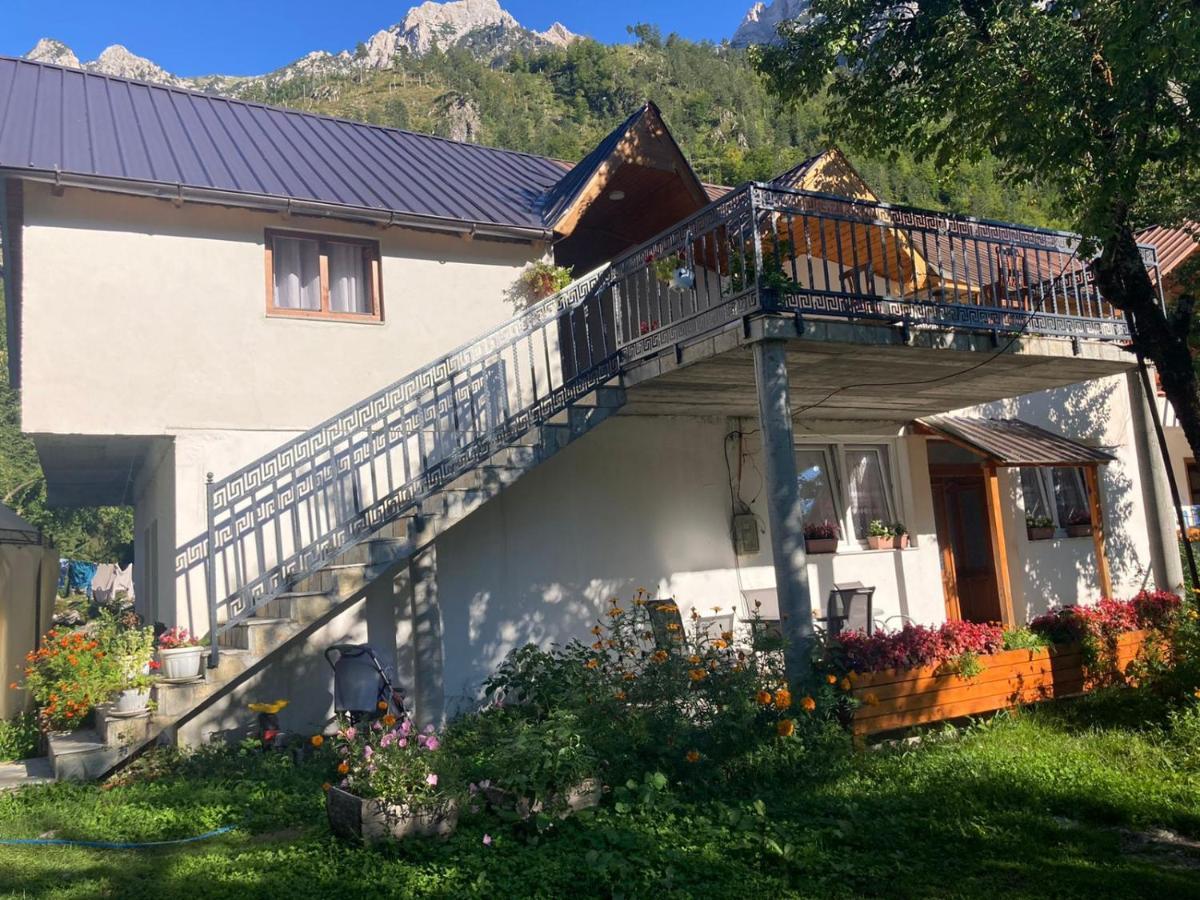 Bujtina Arturi Hotel Valbone Exterior photo