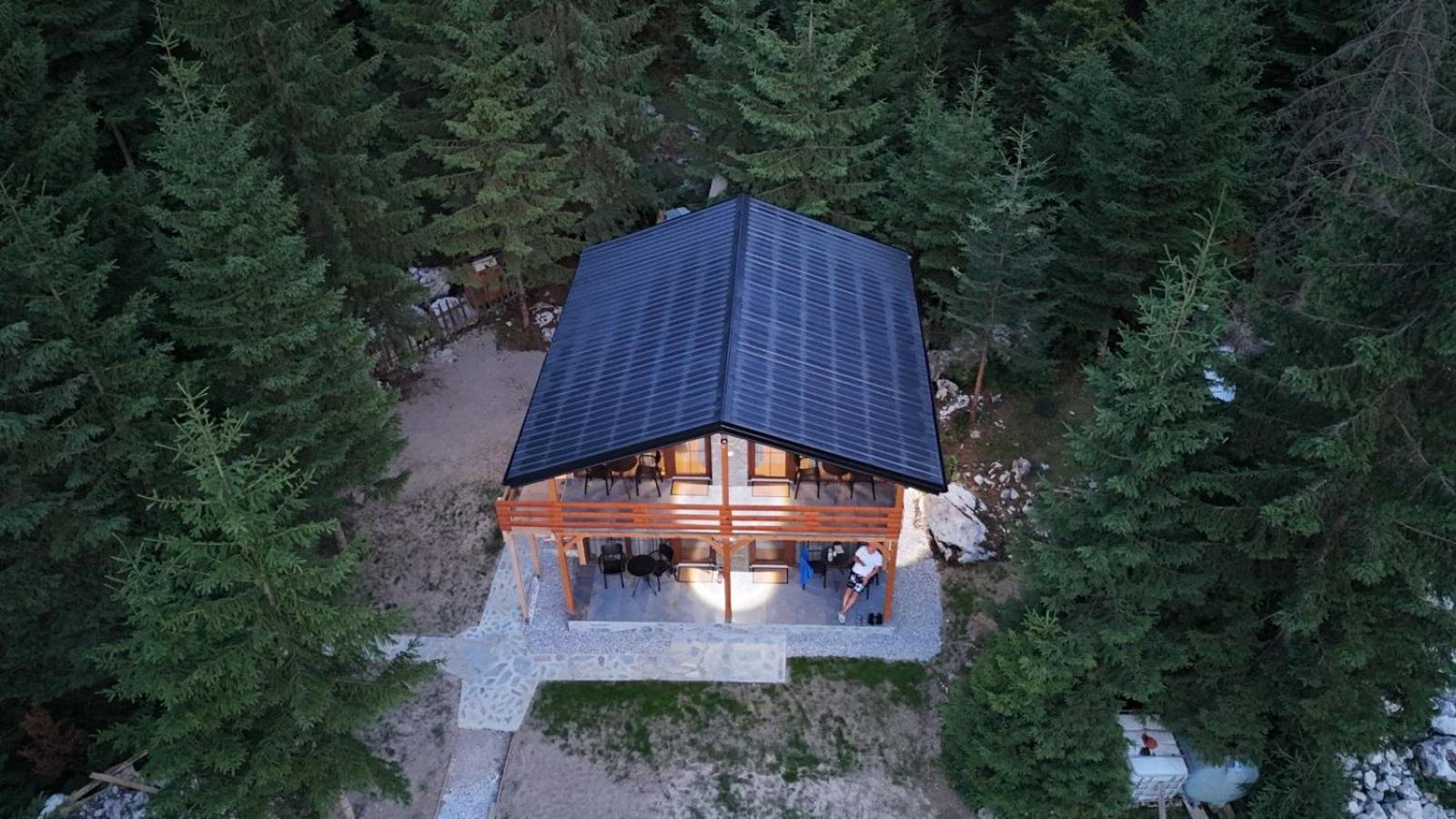 Bujtina Arturi Hotel Valbone Exterior photo
